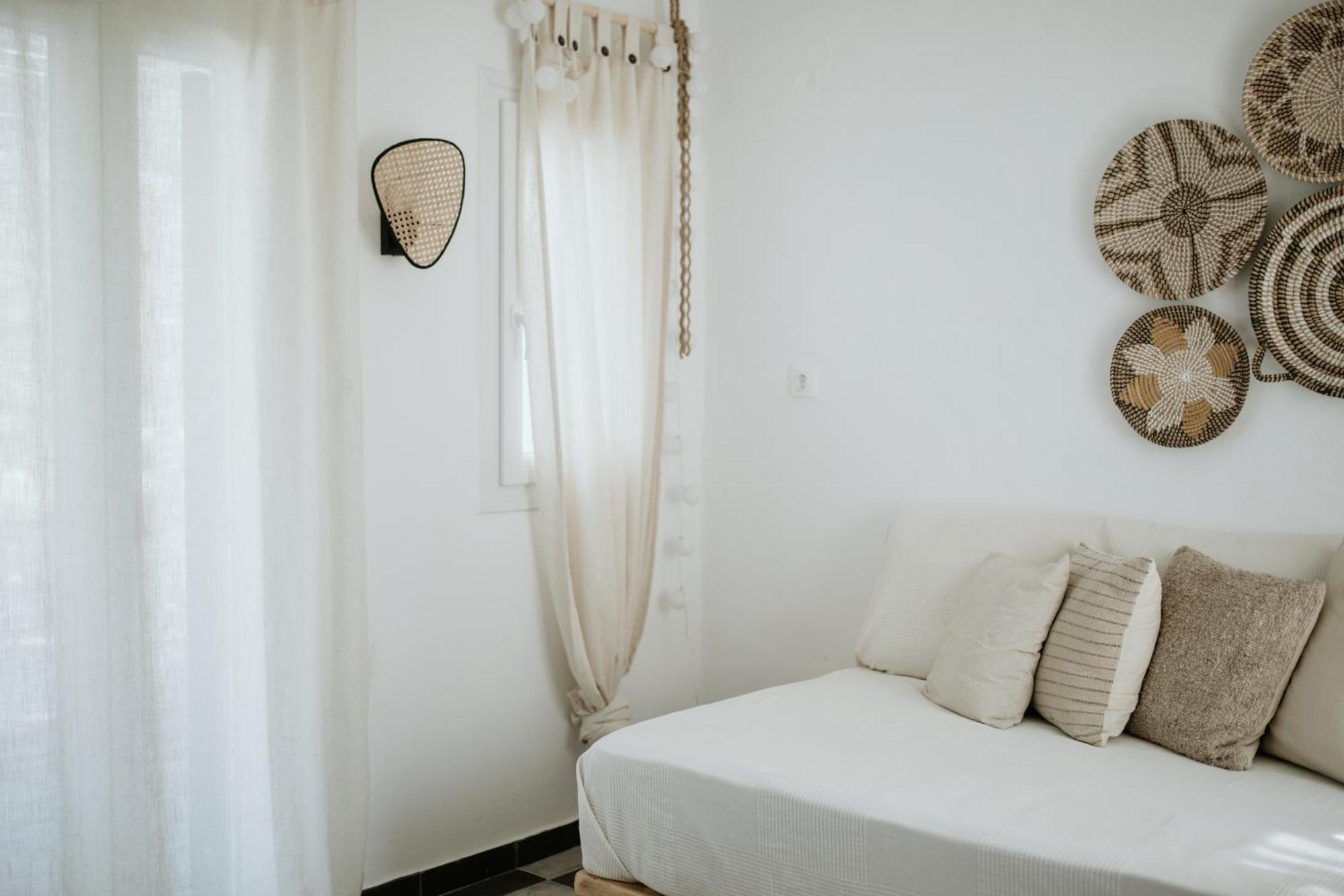 Yi & Thalassa Living By Khi Kythnos Luaran gambar