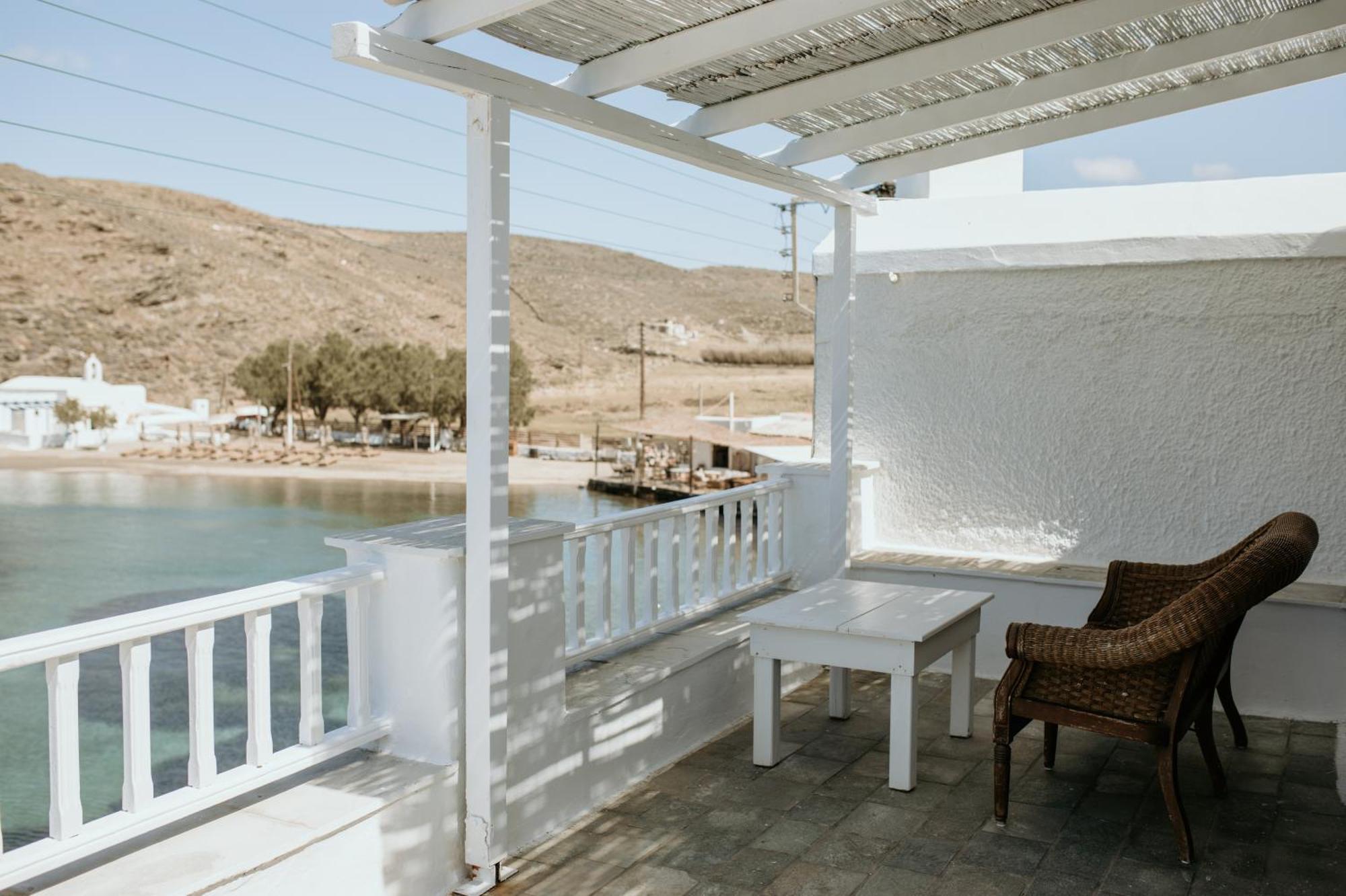 Yi & Thalassa Living By Khi Kythnos Luaran gambar