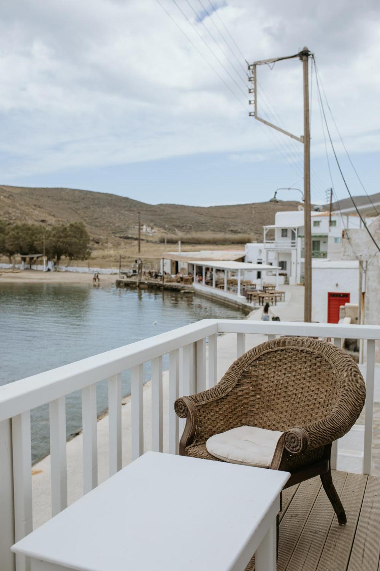 Yi & Thalassa Living By Khi Kythnos Luaran gambar